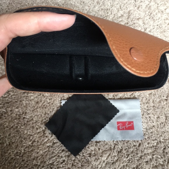 Ray-Ban case - Picture 4 of 4